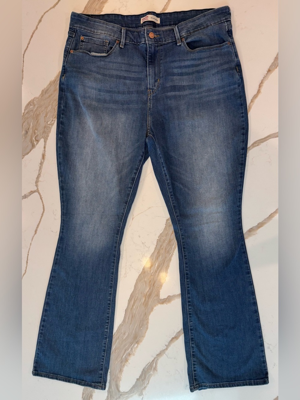 Levi’s Bootcut Jeans Women’s 18M W34 L32 Mid Rise Stretch Medium Wash